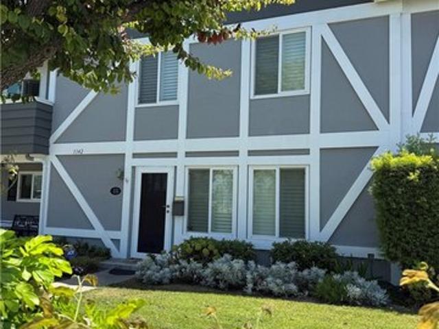 Townhouse for sale in Los Alamitos, California