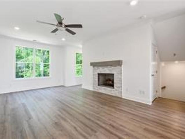 Townhouse for sale in Suwanee, Georgia