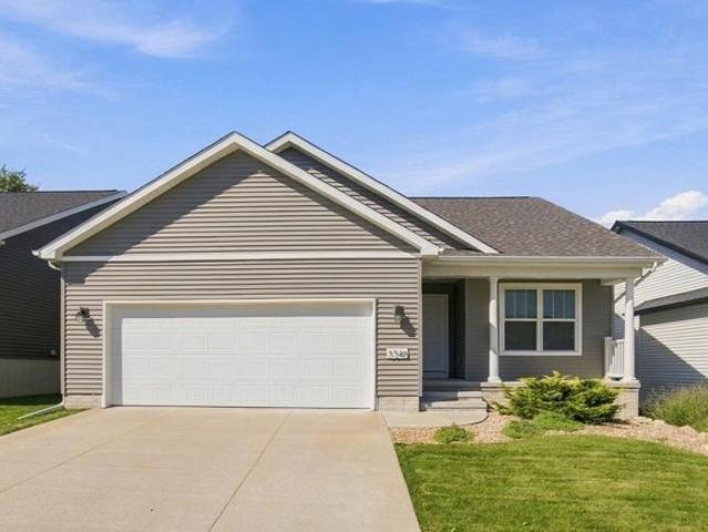 House for sale in Waterloo, Black Hawk County