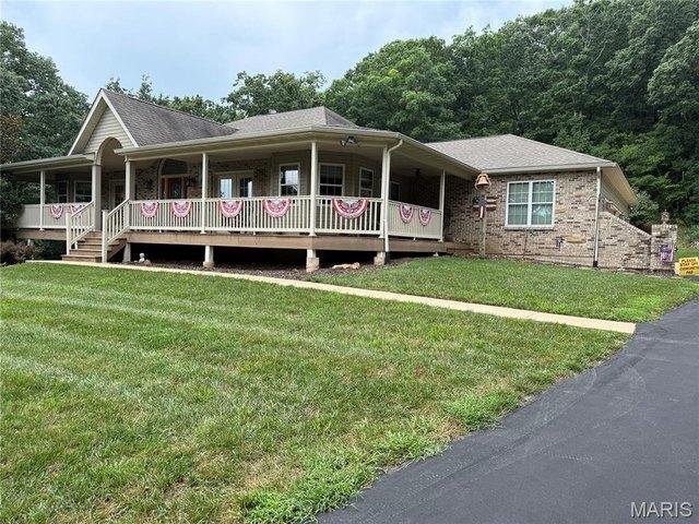 House for sale in Pacific, Missouri
