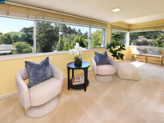 Condo for sale in Walnut Creek, California