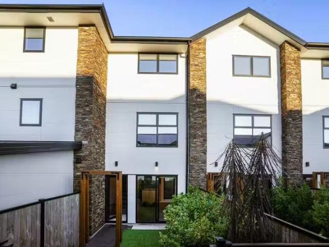 House for rent in Heathcote, Canterbury
