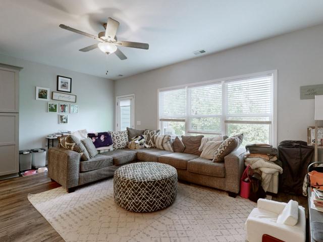 Townhouse for sale in Gallatin Townhouse for sale in Gallatin