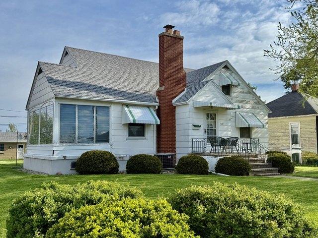 House for sale in Oglesby, Illinois