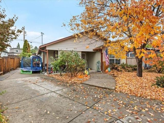 House for sale in Medford, Jackson County