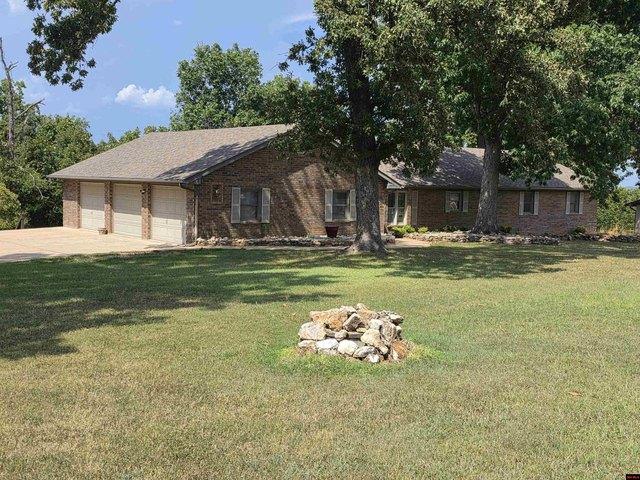 House for sale in Ark