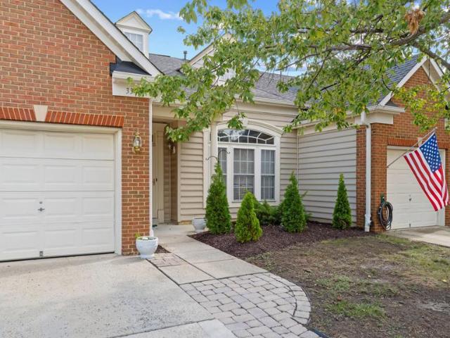 Townhouse for sale in Steuart Corner, Edgewater