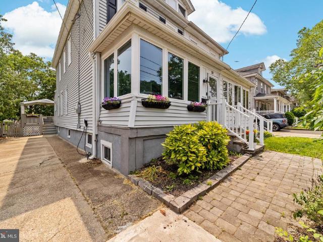 Townhouse for sale in Collingswood