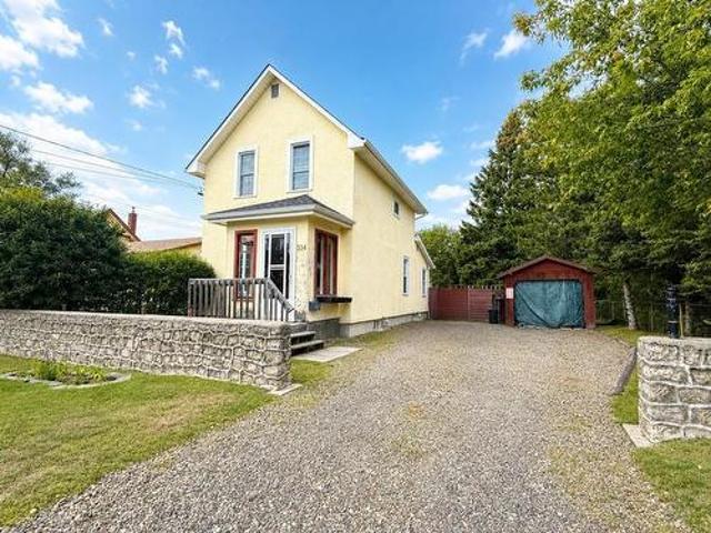 House for sale in Thunder Bay, Ontario