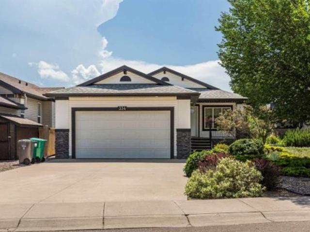 House for sale in Sunridge, Lethbridge