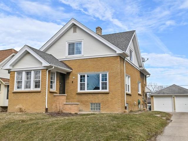 House for sale in Milwaukee, Wisconsin