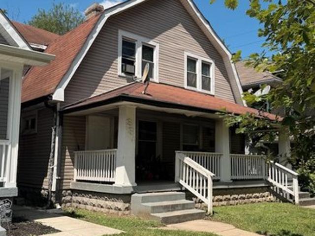 House for sale in Near Eastside, Camby