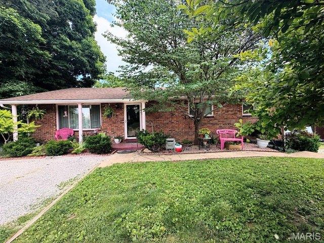House for sale in Fairview Heights, Illinois