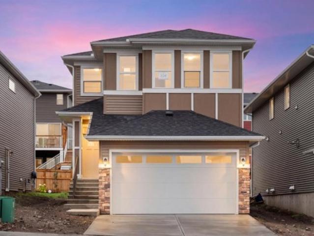 House for sale in Town of Cochrane, Alberta