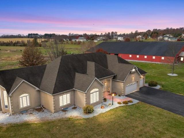 Farm for sale in Abbottstown, Pennsylvania
