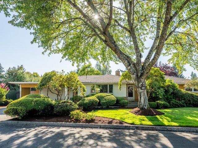 House for sale in Oregonia