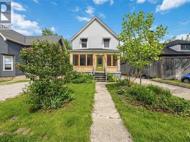 House for sale in Brights Grove, Ontario