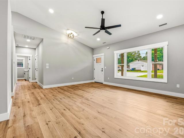House for sale in Hendersonville, North Carolina