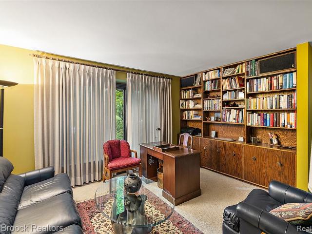 House for sale in Bloomfield Hills
