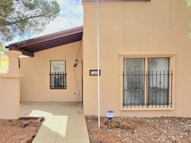 Townhouse for sale in Dona Ana, New Mexico