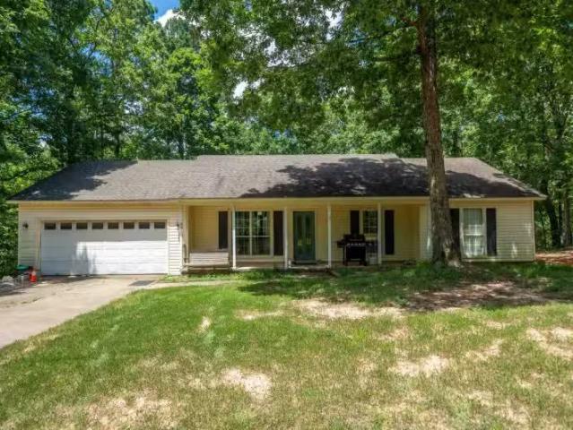 House for rent in Benton
