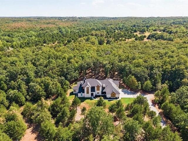 House for sale in Mcloud, Oklahoma