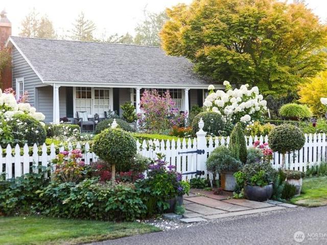 House for sale in Oysterville, Washington