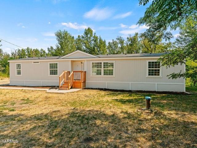 House for sale in Naches, Washington