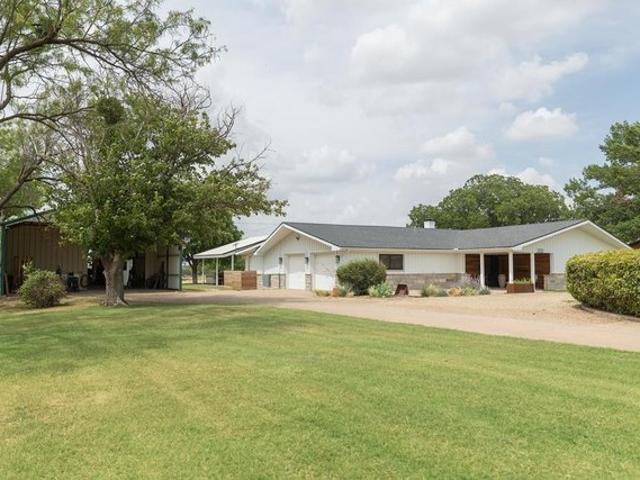 House for sale in Snyder, Texas