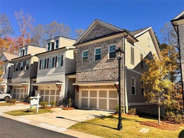 Townhouse for sale in Duluth, Georgia