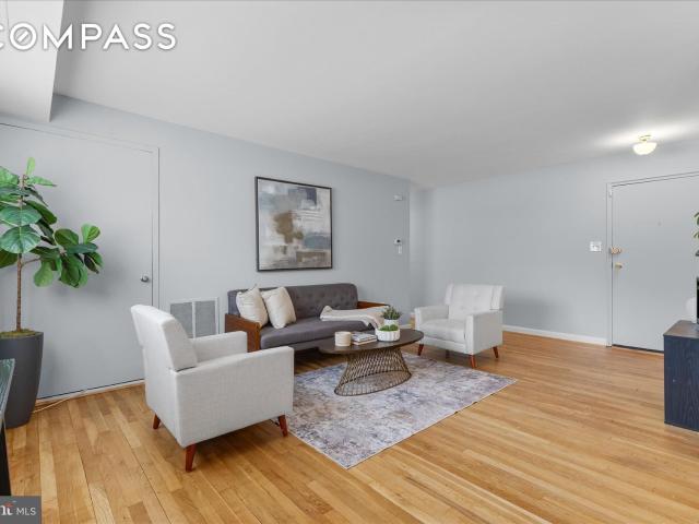 Condo for sale in Kensington, Maryland