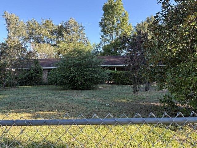 House for sale in Lufkin, Angelina County