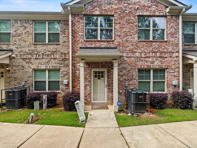 Townhouse for sale in Stockbridge, Georgia