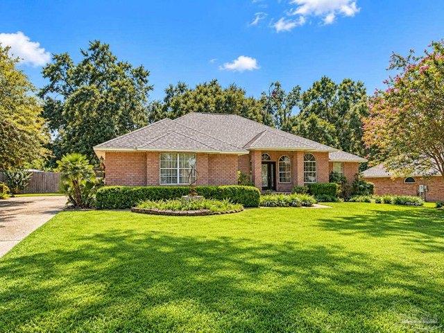 House for sale in Pace, Florida