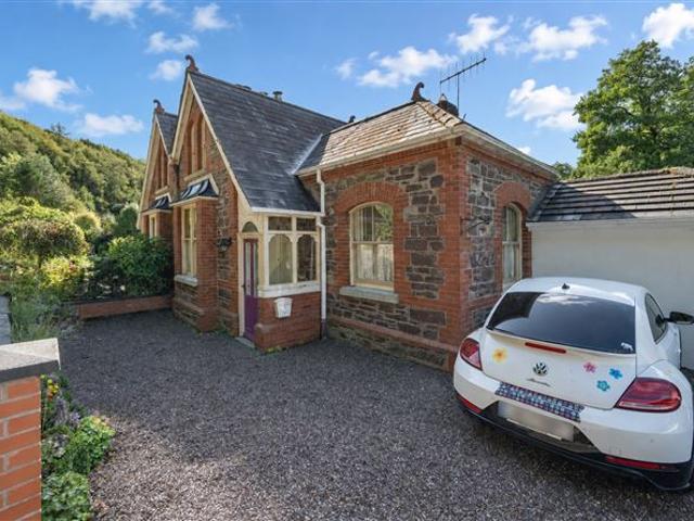 Detached House for sale