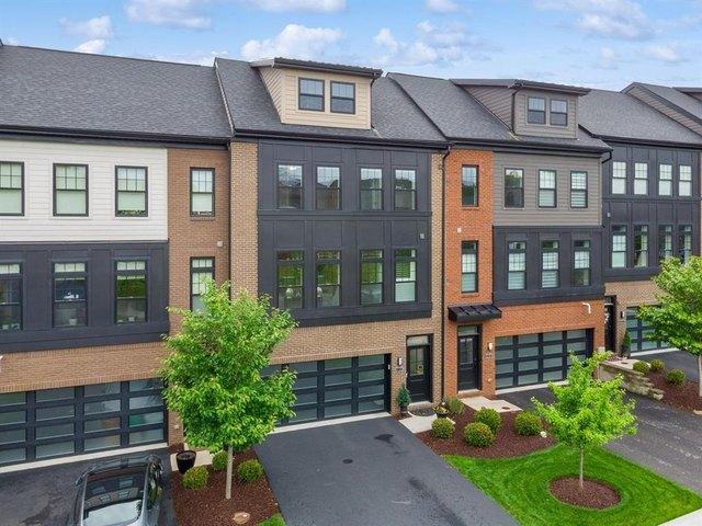 Townhouse for sale in Venetia, Pennsylvania