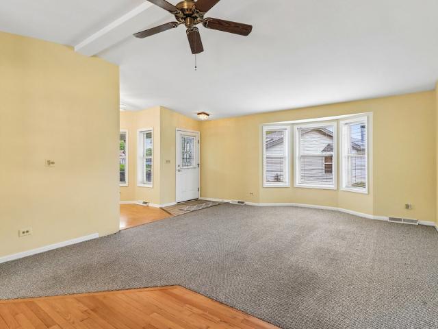 House for sale in Illinois