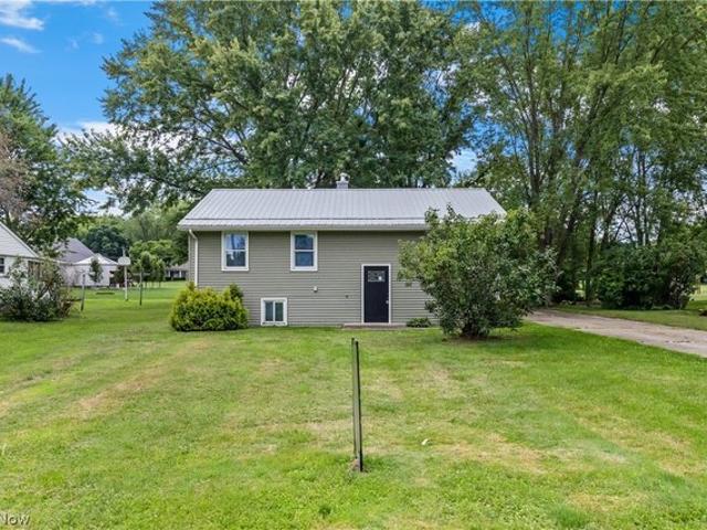House for sale in Andover, Ohio