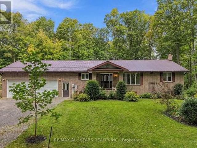 House for sale in Ontario