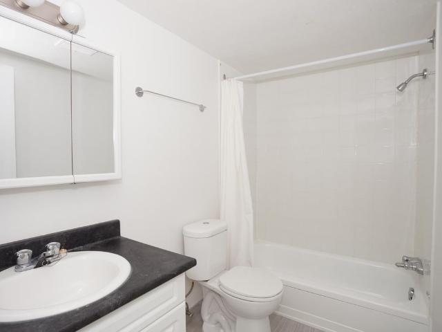Apartment for rent in Mulhurst Bay, Ontario