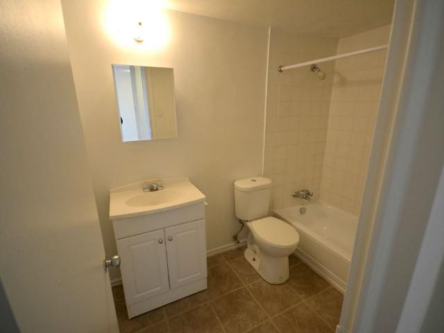 Apartment for rent in Mulhurst Bay, Ontario