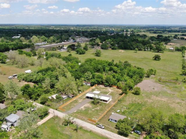 House for sale in Gause, Milam County