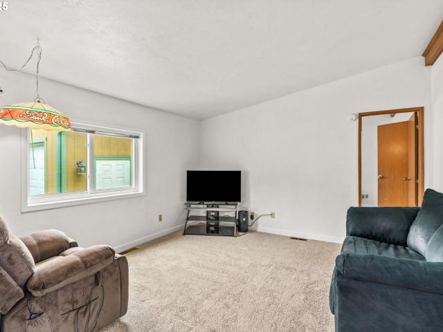 House for sale in Drain