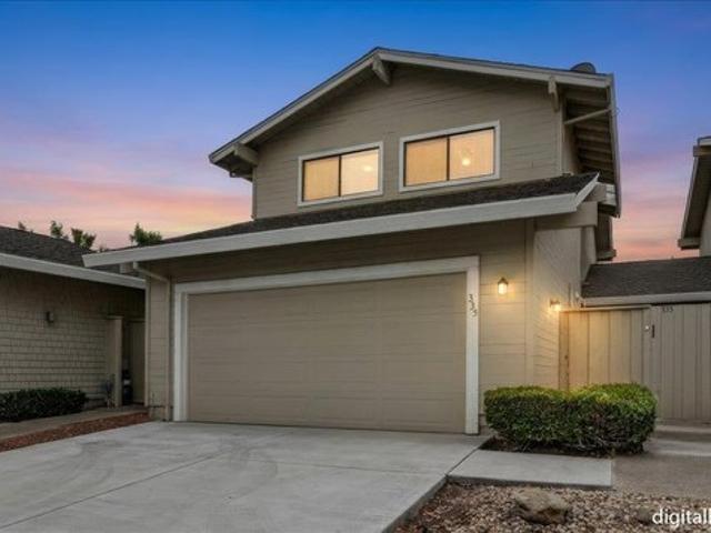 Townhouse for sale in Hollister, California