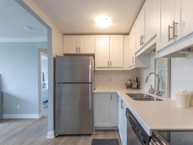 Apartment for rent in Mcquesten West, Hamilton
