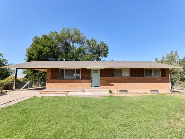 House for sale in Kaysville, Utah