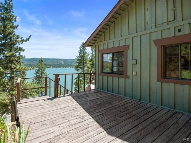 House for sale in Fawnskin, California