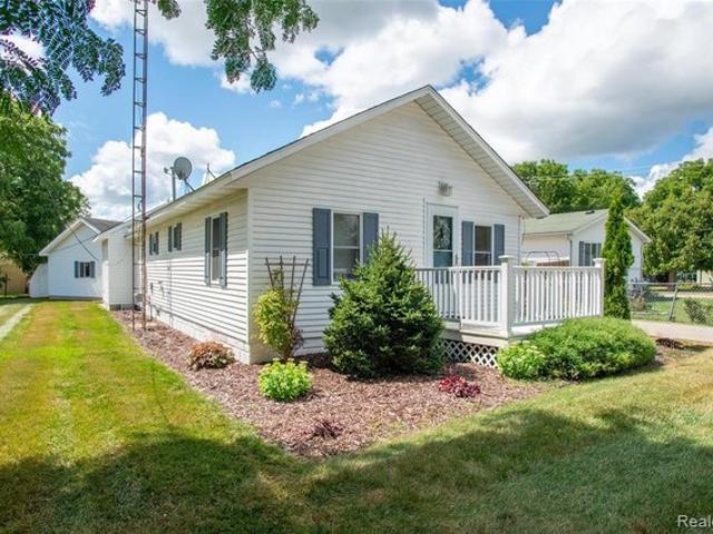 House for sale in Lapeer, Michigan