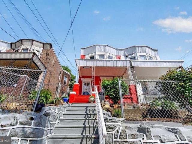 Townhouse for sale in Delco, Pennsylvania