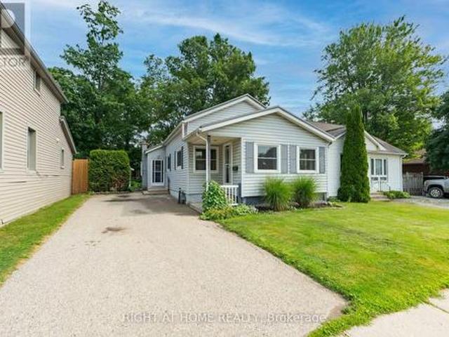 House for sale in Aylmer, Southwestern Ontario
